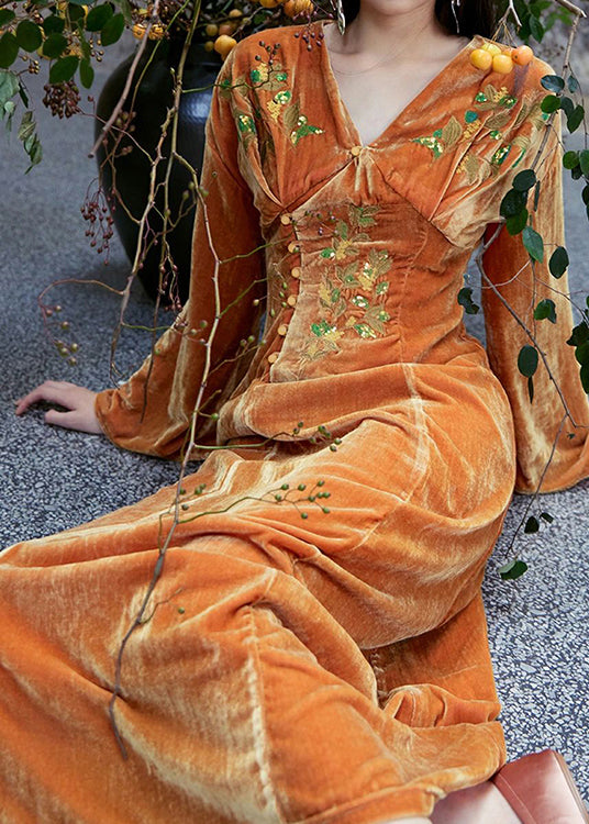 Sara - Elégante robe marron brodée en patchwork